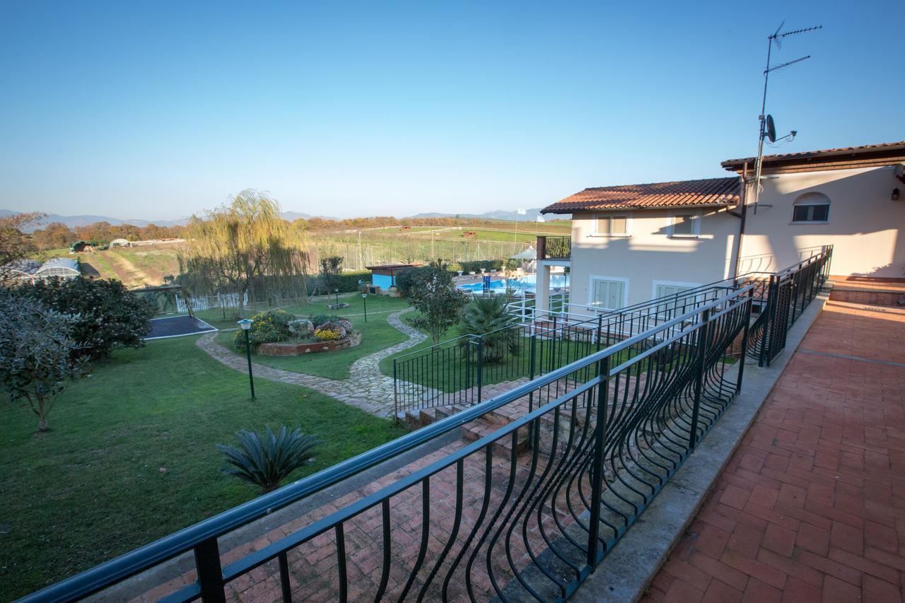 Tenuta Gran Paradiso Hotel Palombara Sabina Exterior foto